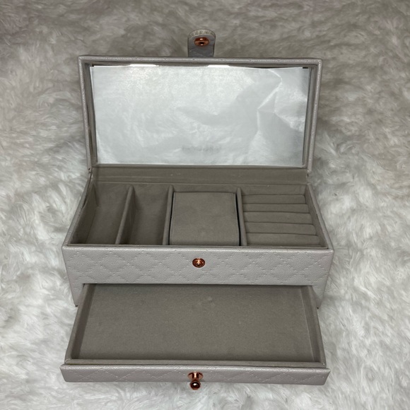 Pandora Jewelry Box - Picture 5 of 5